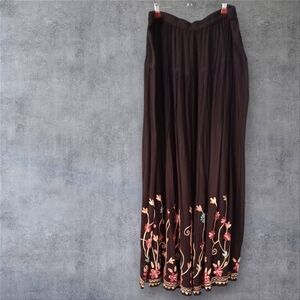 Chic Embroidered A-Line Skirt - Black